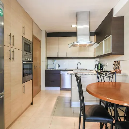 V4, Jardins Branqueira4 Near Beach,