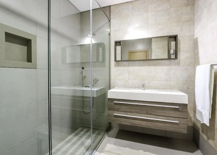 Βίλα V4, Jardins Branqueira4 Near Beach, *